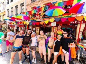 Bar gay